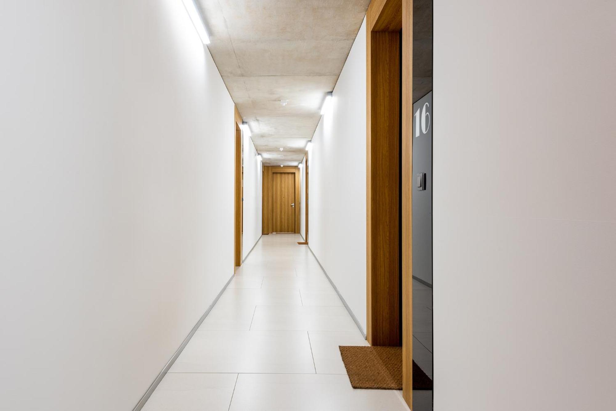 Apartamenty-Wroc Ksiecia Witolda Wroclaw Oda fotoğraf